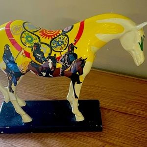 2003 the trail or painted ponies  figurine.  Beautiful piece.